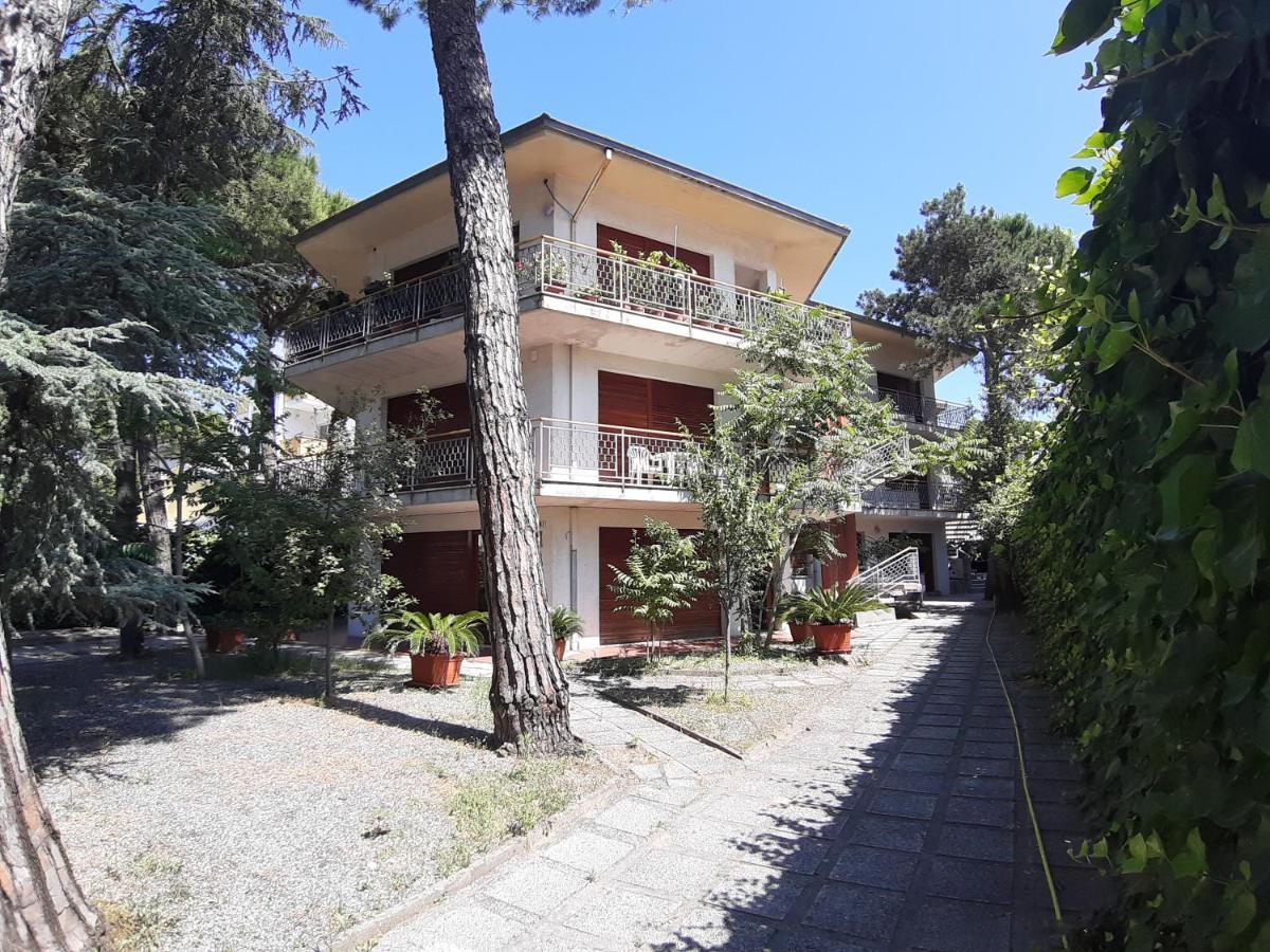 Appartamenti Estivi Lignano Sabbiadoro Buitenkant foto
